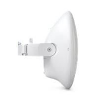 Ubiquiti UISP Wave Nano 60GHz PtMP Station, Up to 5km Link Range, 2Gbps Max Throughput, 5GHz 800+Mbps Backup Radio, 1x GbE RJ45 Port, Integrated GPS + Bluetooth